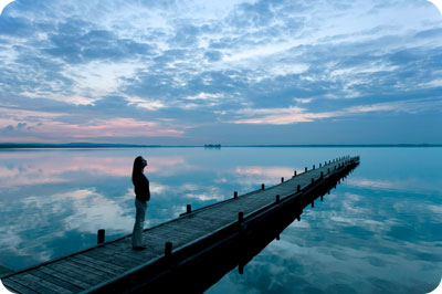 WomanOnJetty