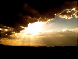 Att följa mörkret eller ljuset i oss själva