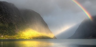 equinox-sept-2013-326x159