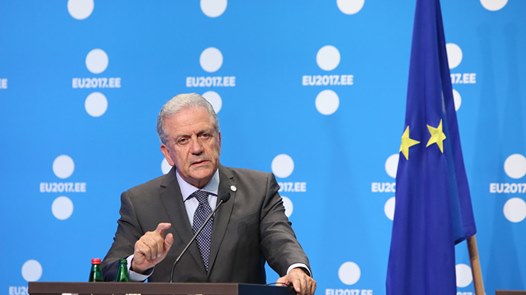 Utan Ekonomiskt Mekaniska Fundamenta