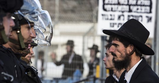 Inåt Ut Ifrån Sig Själva