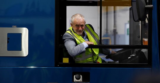 Genomskinliga Kulisser