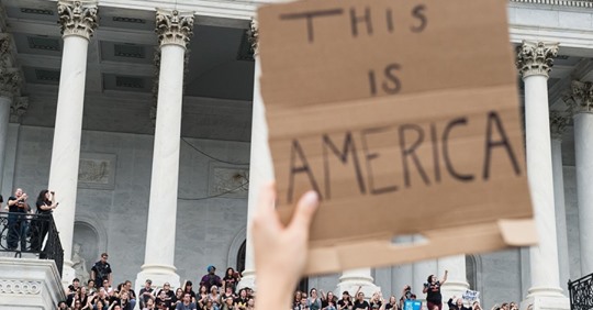 Trovärdighetsraserande