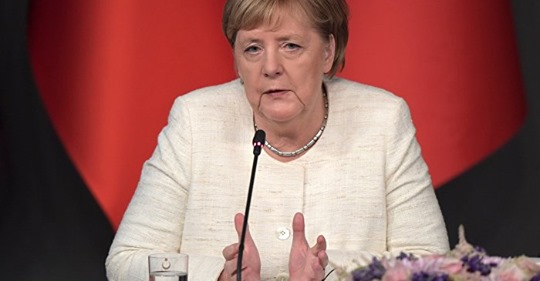 Dumhet Svår Att Toppa?