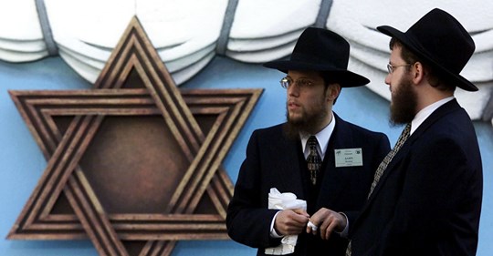 Carlsson & Anti-Semitskränande Judar