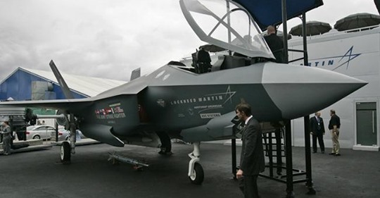 Tyska Flygplansaffärer med Geopolitisk Konsekvens