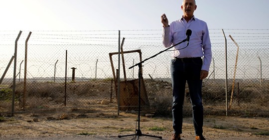 Teori Innehållandes Bezeq & Ericsson