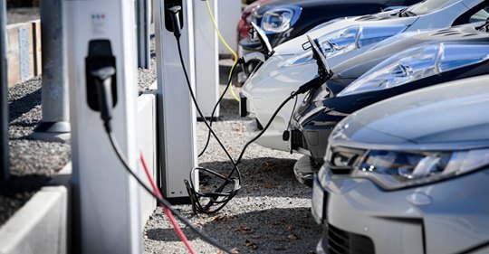 Elektrisk Opinion I DN