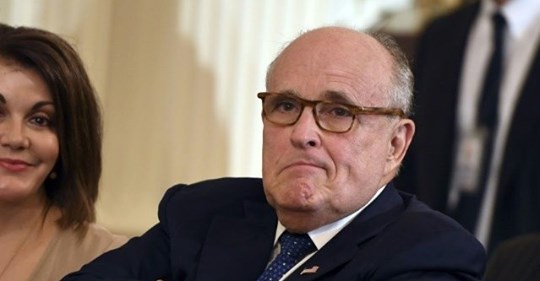 Giuliani Kräver Undersökning