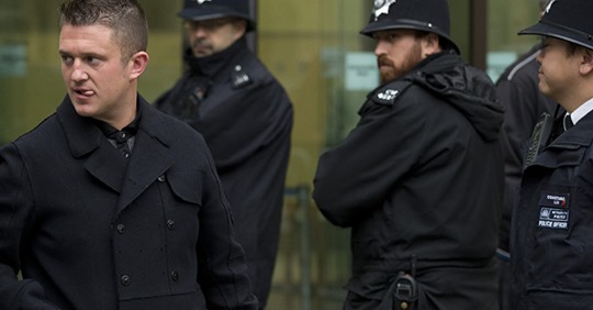 Robinson Ber Om Asyl