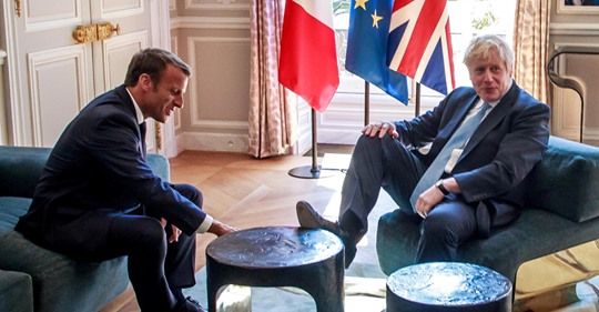Skämtsamt Mellan Macron & BoJo