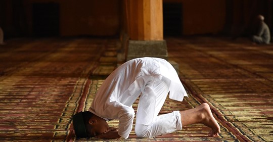 Djupt Regisserad Teater För SD