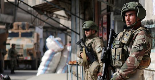 Rensande Motståndare I Libyen