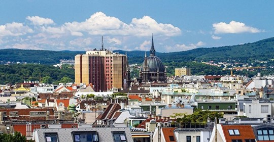 "Den Berömda Familjen"