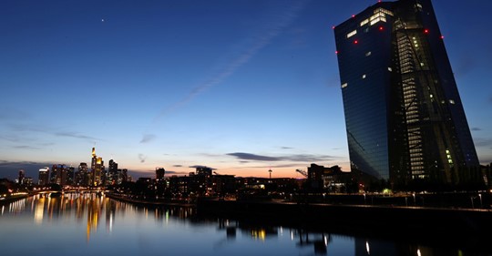 Hävdad Bestämmanerätt Över ECB