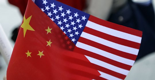 Kontrollen Över Den Globala Informationsteknologiska Infrastrukturen & Dess Standardnorm