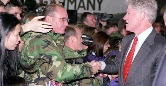 Clinton & Andra I Serbien