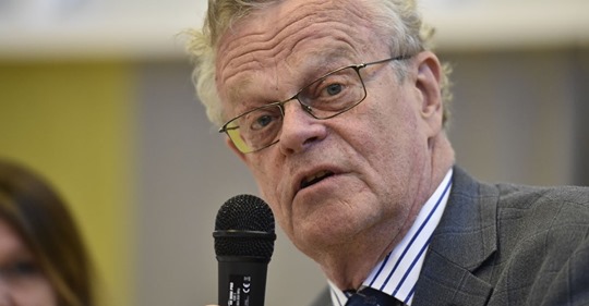 Kontantnalle I Farten Igen