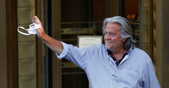 Bannons Arrestering & Politik