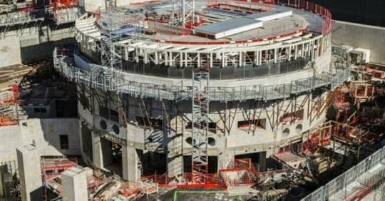 Världens Största Kärnreaktorbygge