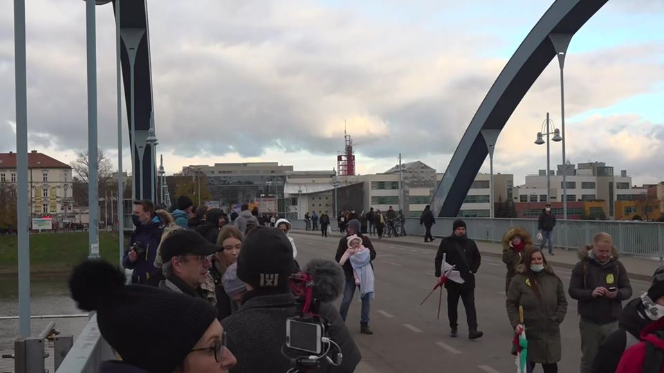 Folkenande Diktaturinförandefordon