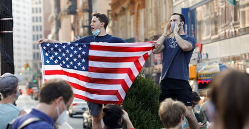 Bidengratulationer & Trumphävdande