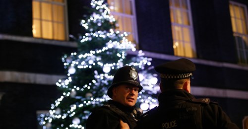 Priti Patel Skulle Informera Polisen