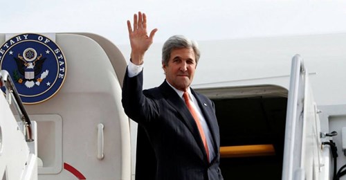 Kerry & Demokratisk Förståelse Om Märkliga Göranden