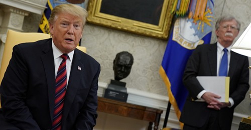 Bolton, Trump & Undantagslagar