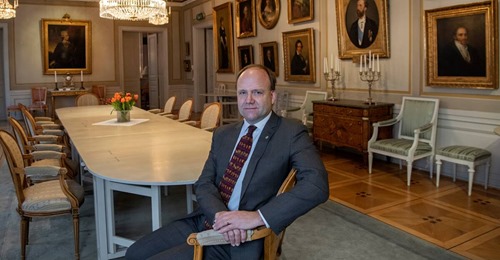 Fattig & Ekonomiskt Insynsskyddad Musikakademi