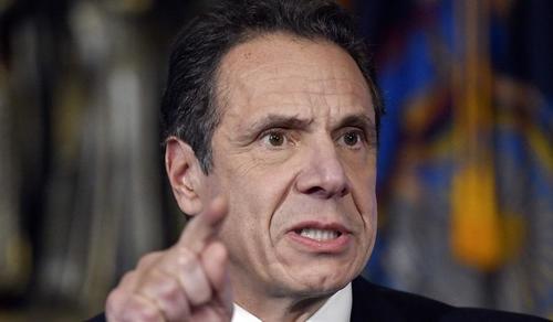 Anklagad Cuomo