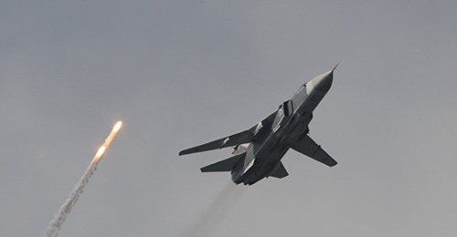 SU-24 & USS Donald Cook I Svarta Havet