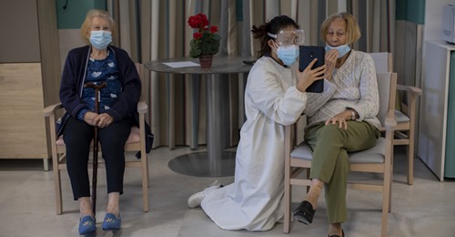 Ålderdomshemsdöd & Smitta Efter Vaccinering