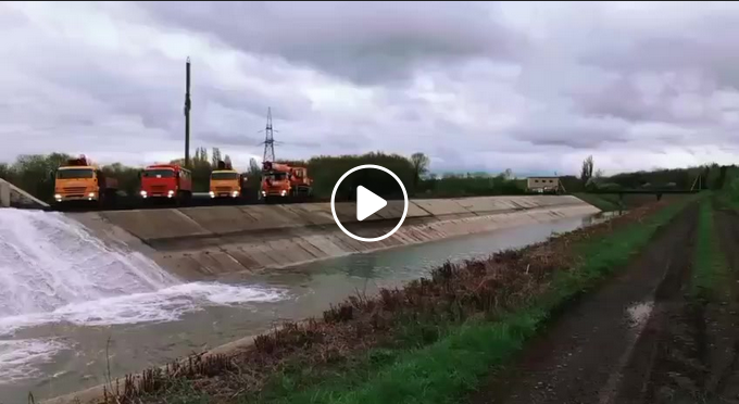 Donbas-Kanalen Åter Vattenflödande