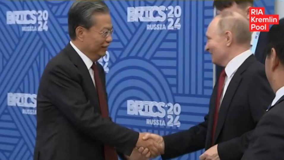 Fortsatta Rysk-Kinesiska Kontakter