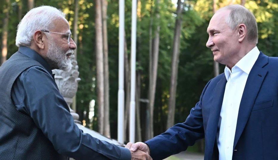 Ryssland & Indien Siktar På Handel Utan Dollarbehov