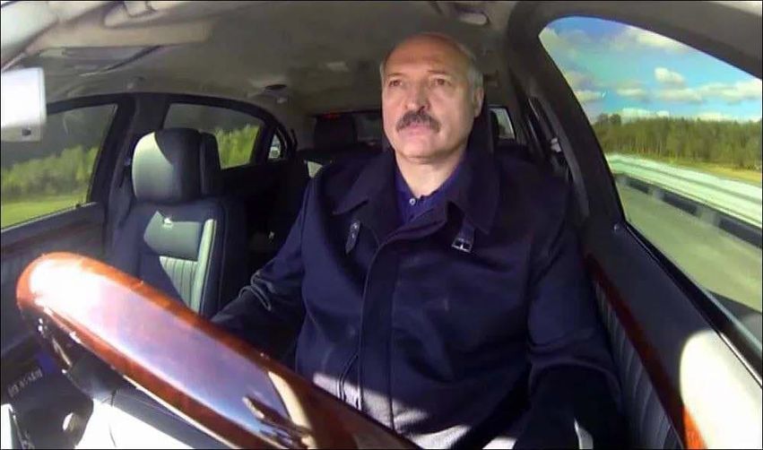 Lukasjenko Analyserar