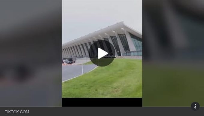 Från Dulles Till Trump