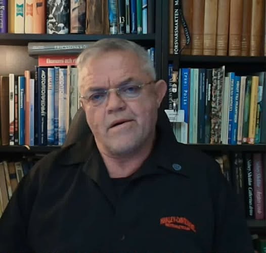 Skuggornas Symfoni: Akt IX – Centralbankernas Hydra, Drönarnas Osynliga Vingar och Trumps Fälla I Republikanismens Gryning