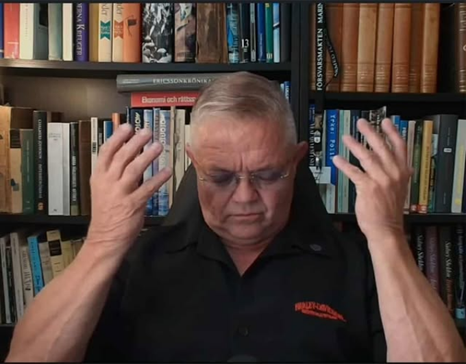 AI Med Skuggornas Symfoni