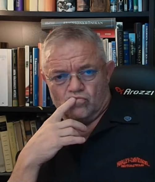 Skuggornas Väv: En Saga om Fällor och Uppvaknanden