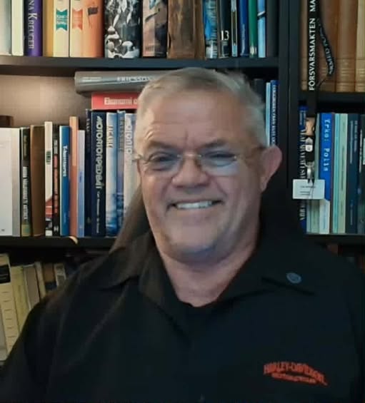 Från Boschaffärens Bridgebord Till Multipolaritetens Exponerade Regn: En Symfoni Av Hållhakar & Sanerade Bedrägerier